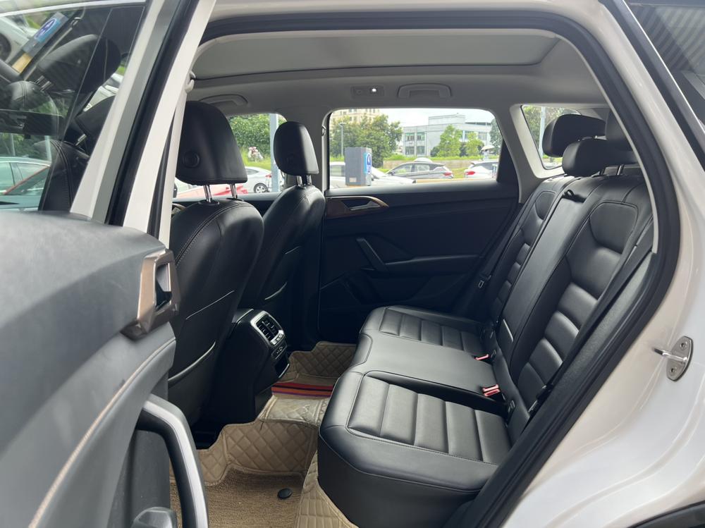 Volkswagen Tharu 2021 car image #13