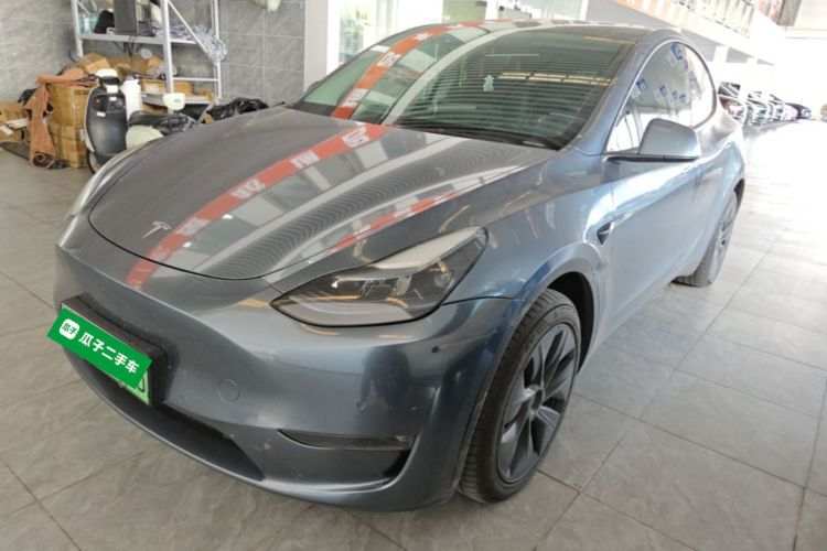 Tesla Model Y 2023 #2 Tesla Model Y 2023 car image #2
