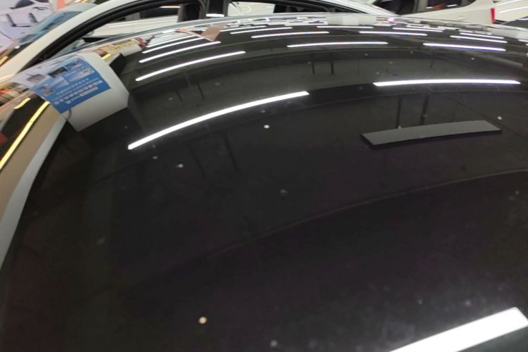 Tesla Model Y 2022 car image #25