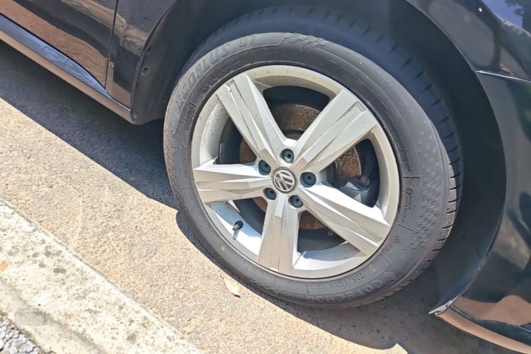 Volkswagen Lavida 2017 car image #9