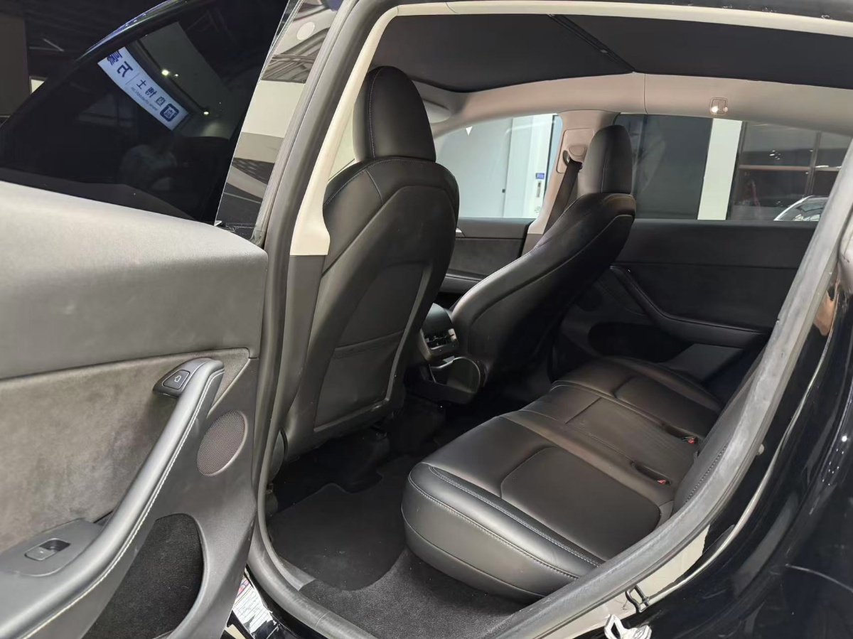 Tesla Model Y 2023 #8 Tesla Model Y 2023 car image #8