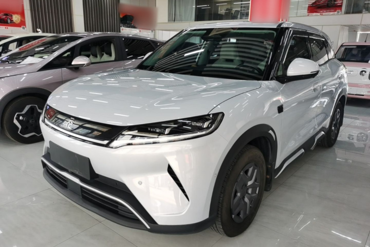 BYD YuanUP 2025 #2 BYD YuanUP 2025 car image #2