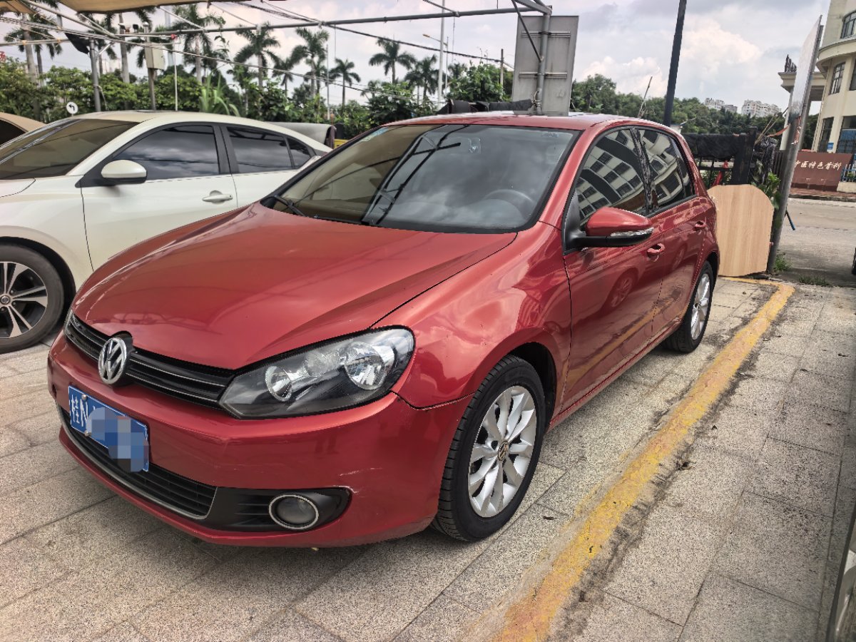 Volkswagen Golf 2011 car image 