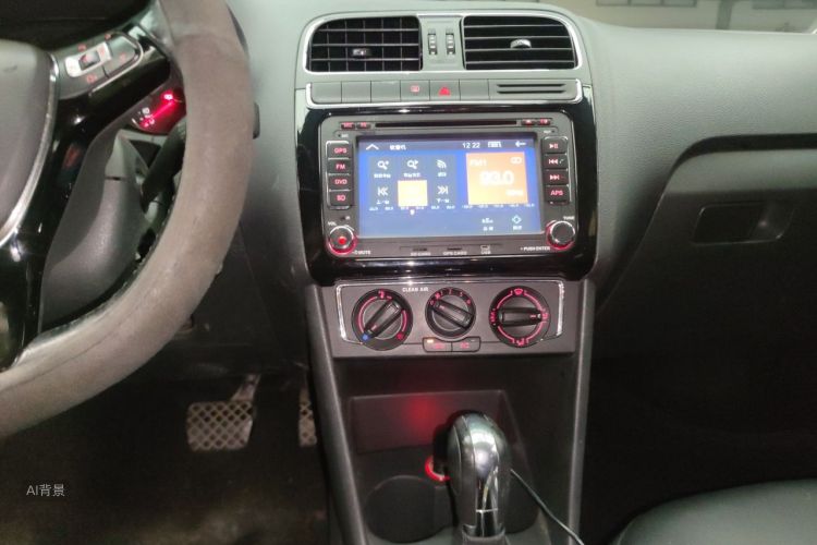 Volkswagen Polo 2016 car image #15