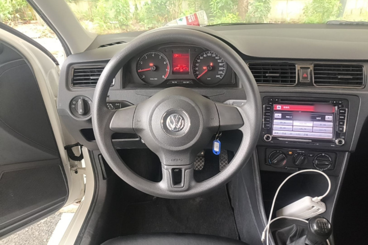 Volkswagen Santana 2016 #15 Volkswagen Santana 2016 car image #15