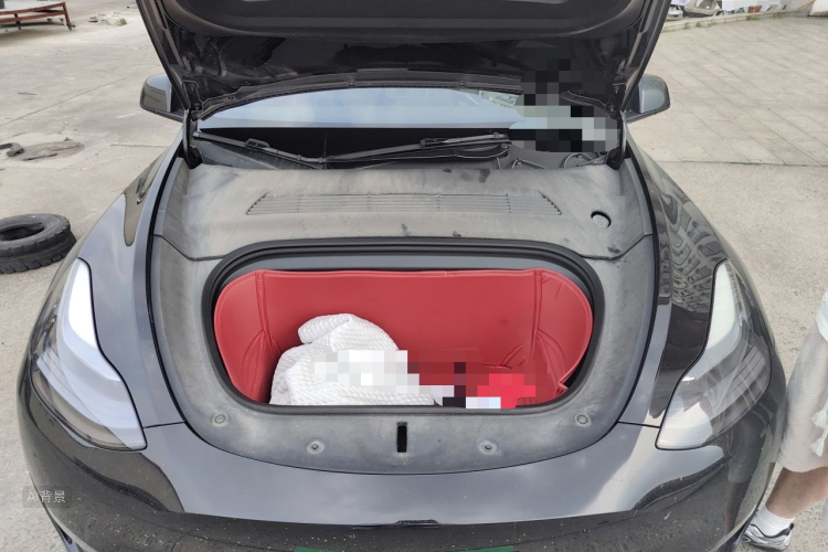 Tesla Model Y 2023 car image #22
