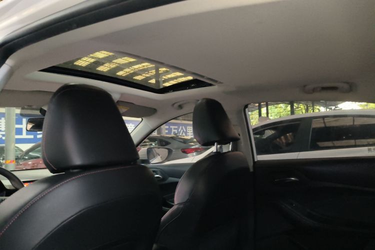 MG 5 2022 image de voiture #18