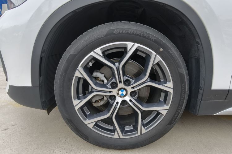 BMW X1 2021 car image #9
