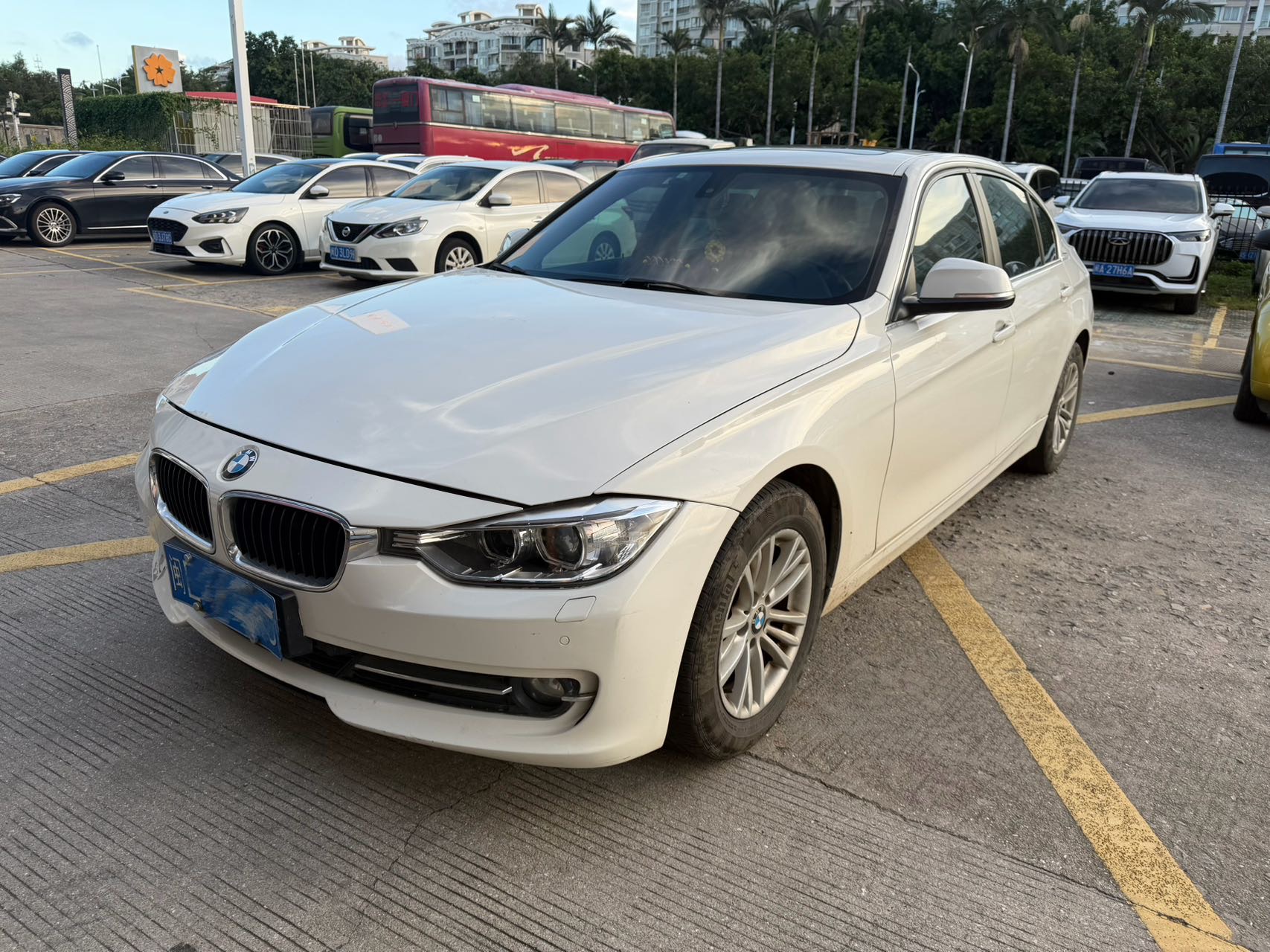 BMW 3 Series 2013 car image 
