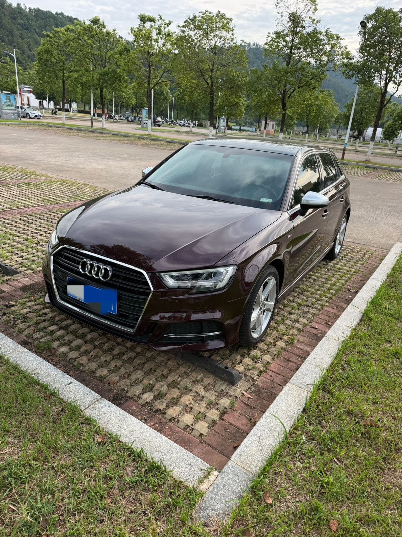 2019 car image 