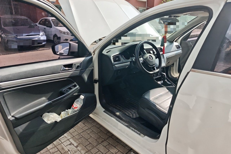Volkswagen Lavida 2017 #9 Volkswagen Lavida 2017 car image #9