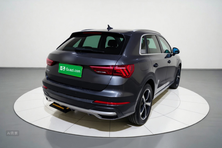Audi Q3 2021 car image #7