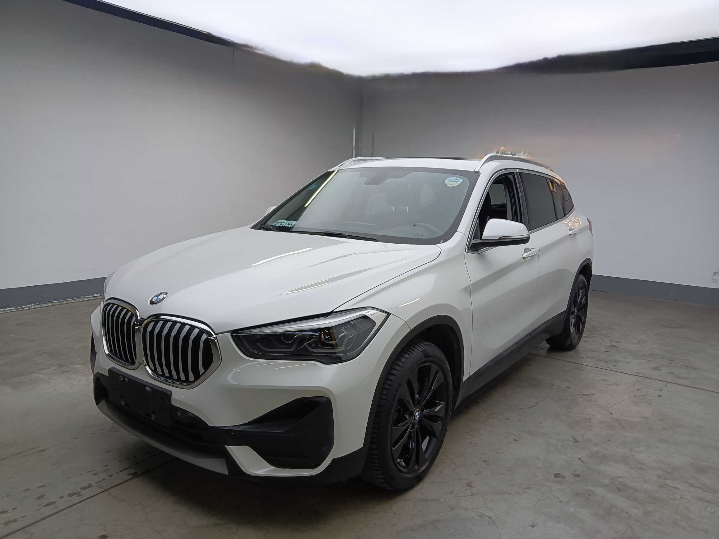BMW X1 2021 BMW X1 2021 car image