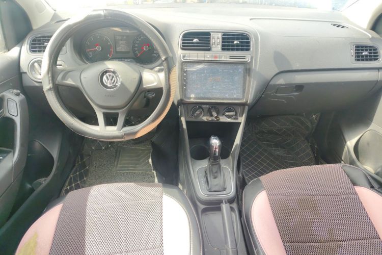 Volkswagen Polo 2018 car image #7