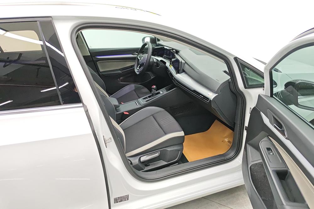 Volkswagen Golf 2024 car image #15