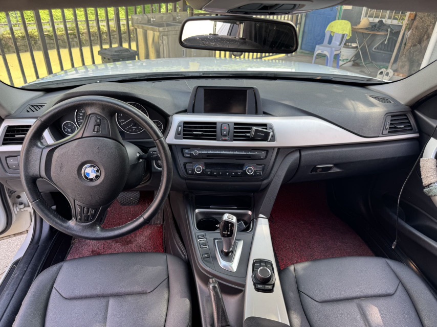 BMW 3 Series 2014 car image #8