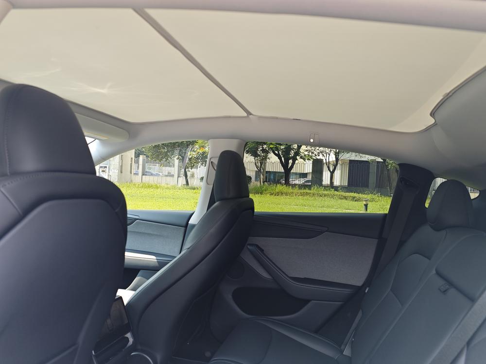 Tesla Model Y 2025 car image #9
