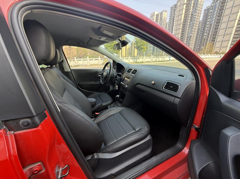 Volkswagen Polo 2014 #8 Volkswagen Polo 2014 car image #8