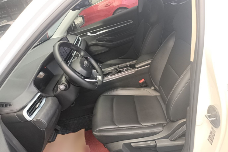 GEELY Emgrand 2025 car image #15