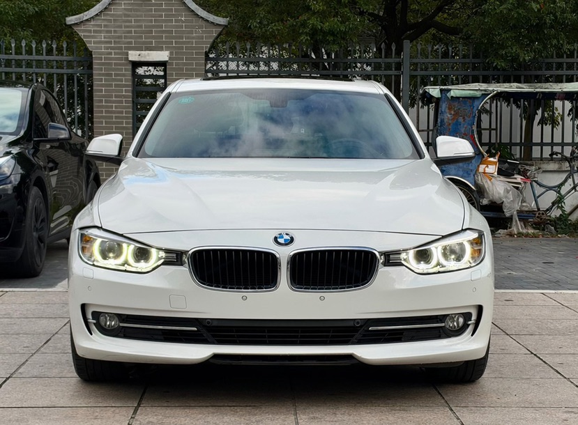 BMW 3 Series 2014 изображение автомобиля #2