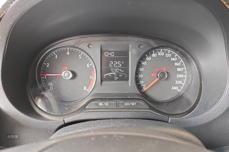 Volkswagen Polo 2019 car image #13
