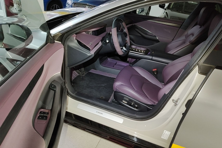 MI SU7 2025 car image #16