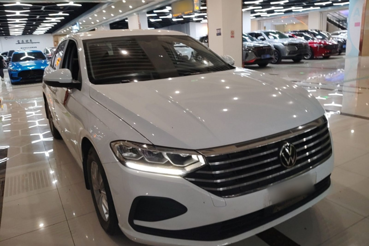 2023 immagine di auto #4