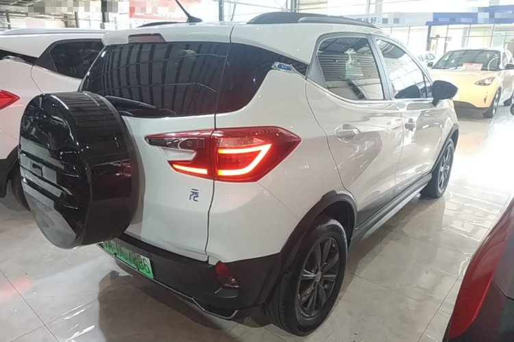 BYD Yuan New Energy 2019 immagine di auto #7