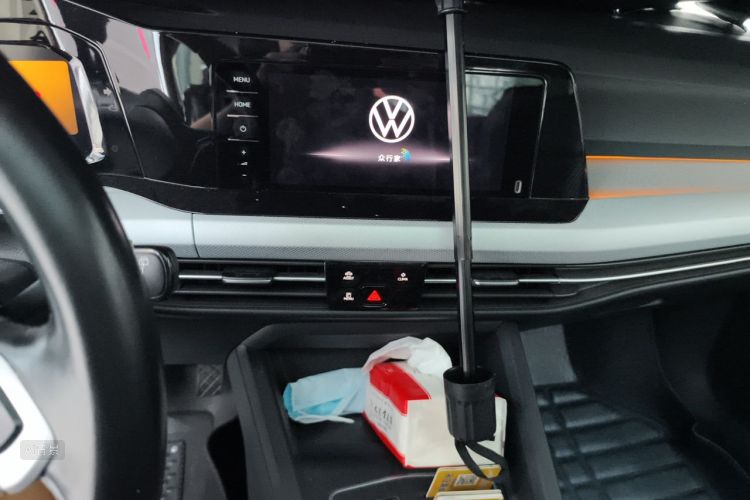 Volkswagen Golf 2021 car image #15