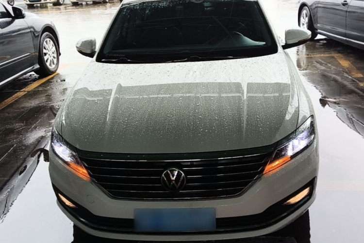 Volkswagen Lavida 2022 car image #3