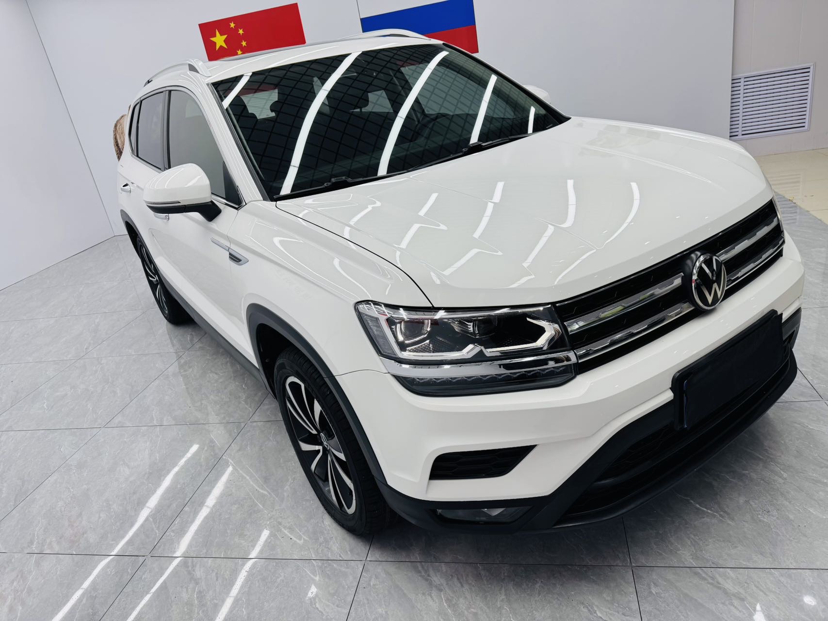Volkswagen Tharu 2022 car image #3