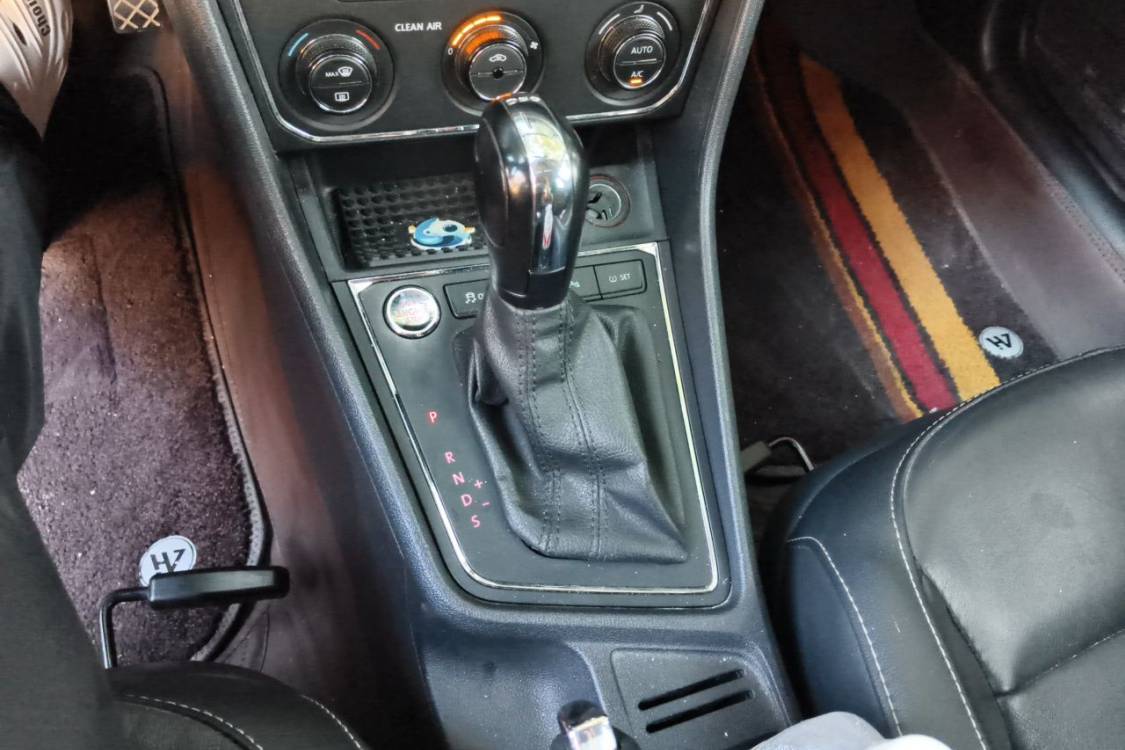 Volkswagen Lavida 2018 car image #27