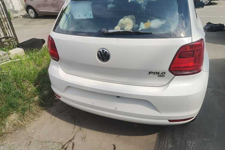 Volkswagen Polo 2017 car image #6