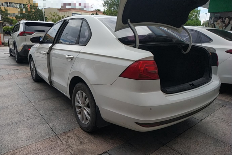 Volkswagen Bora 2017 car image #5