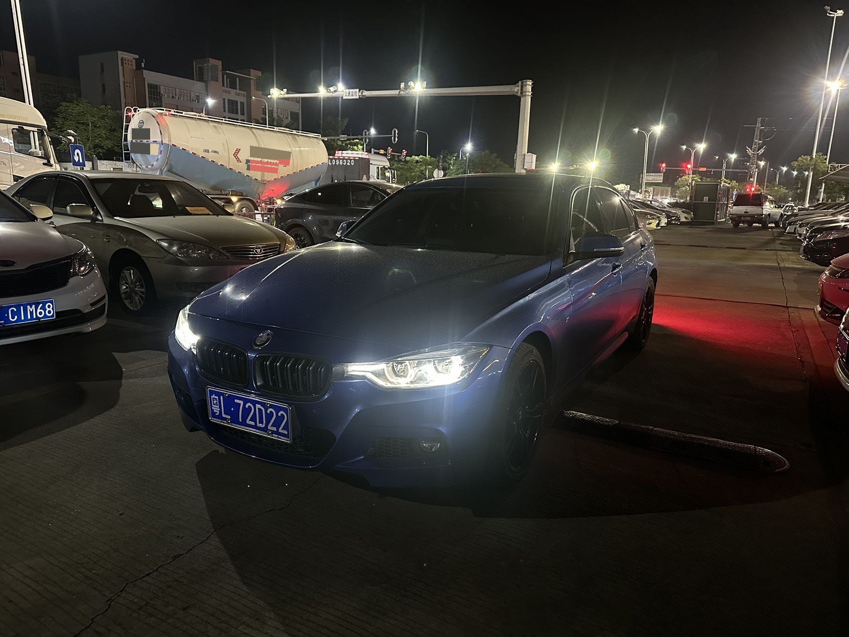 BMW 3 Series 2018 BMW 3 Series 2018 car image