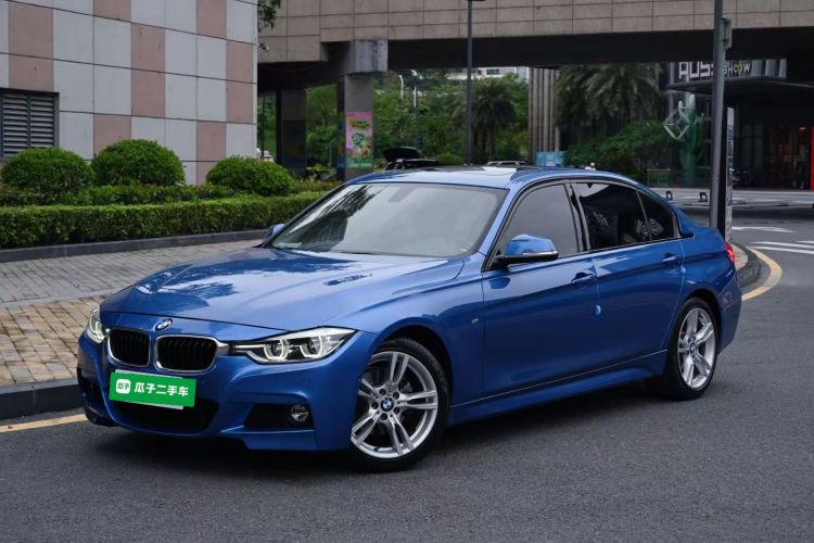 BMW 3 Series 2019 car image #2