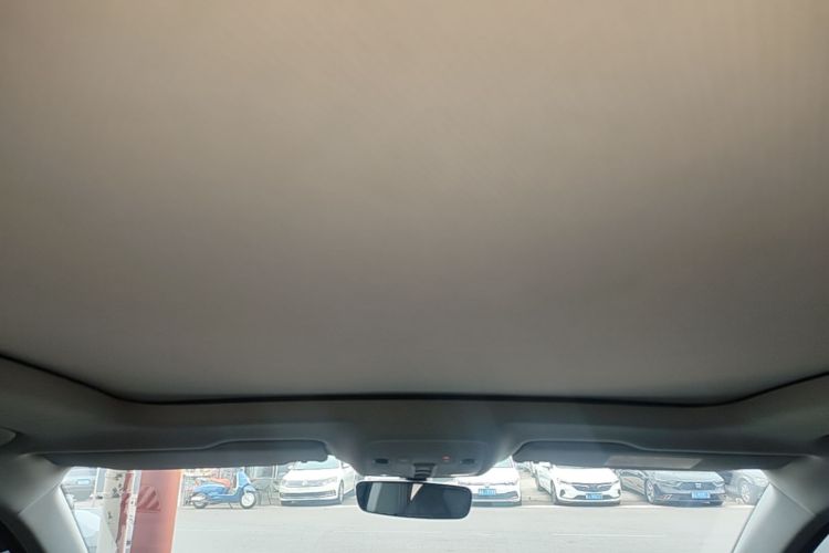 Audi Q3 2021 imagen de coche #18