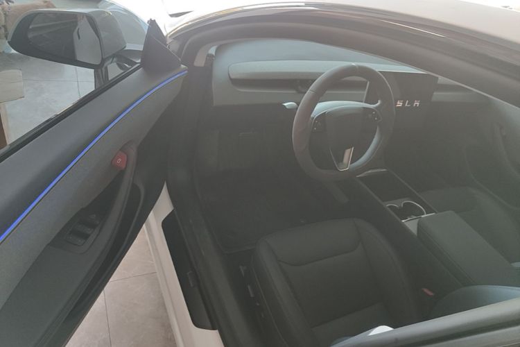 2026 #16 2026 immagine di auto #16