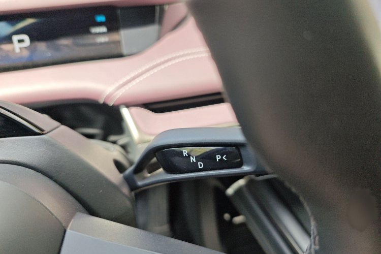 MI SU7 2024 car image #18