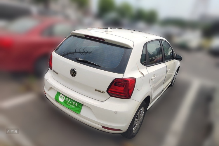 Volkswagen Polo 2015 car image #7