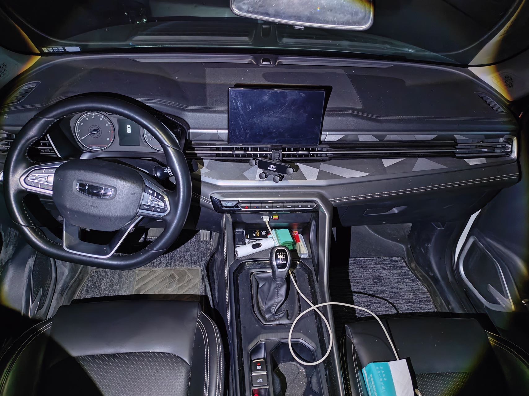 GEELY Vision X6 2021 #4 GEELY Vision X6 2021 car image #4