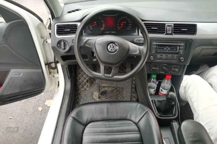 Volkswagen Santana 2016 car image #12