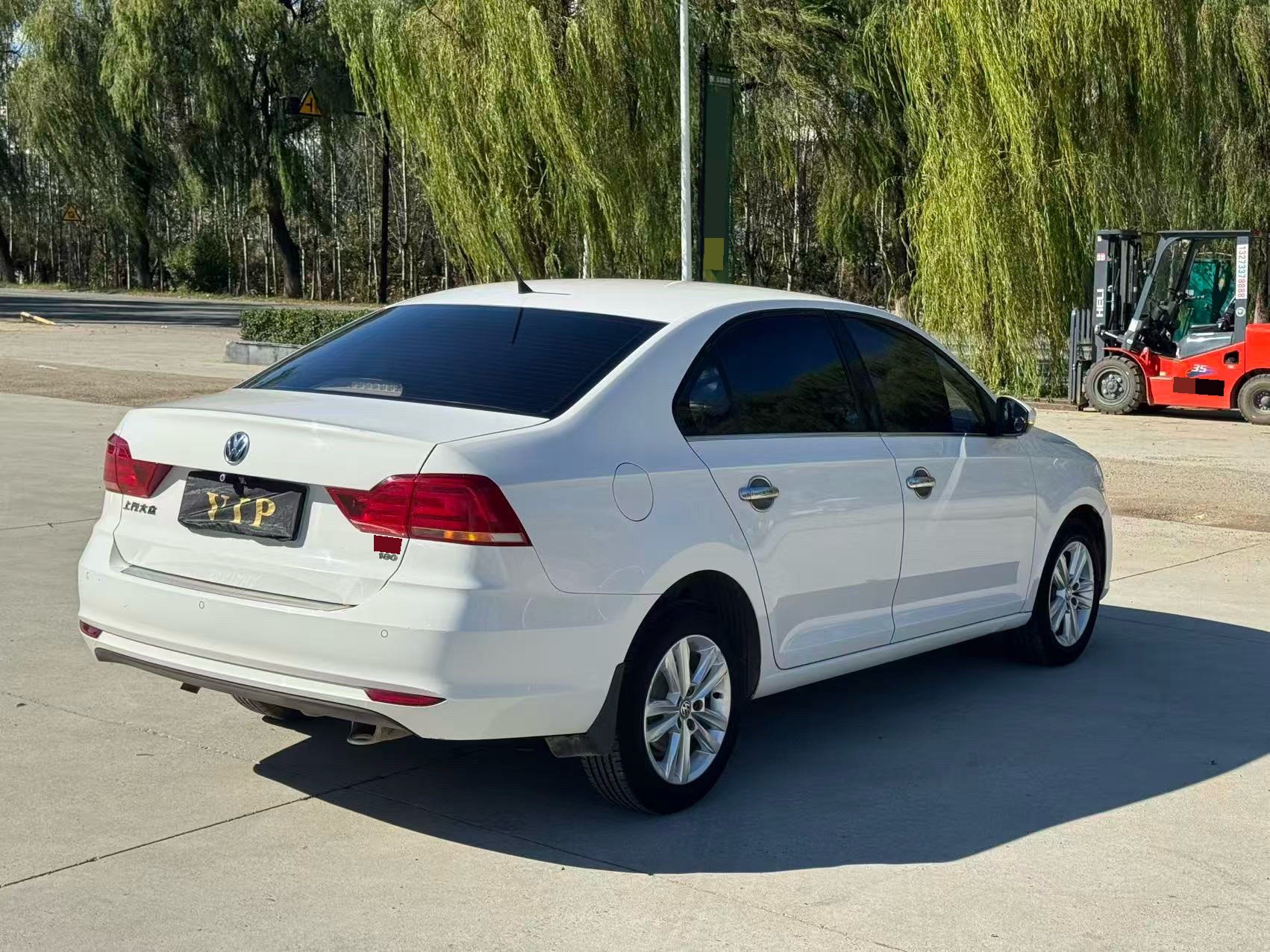 Volkswagen Santana 2017 imagen de coche #7