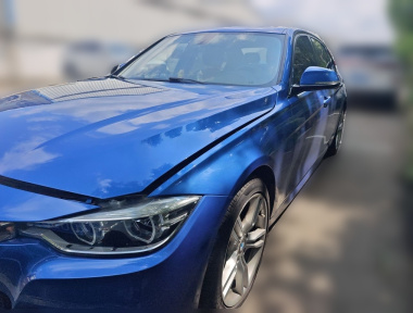 BMW 3 Series 2019 car image 