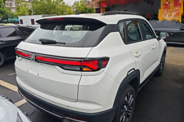 Changan CS35 Plus 2023 #7 Changan CS35 Plus 2023 car image #7