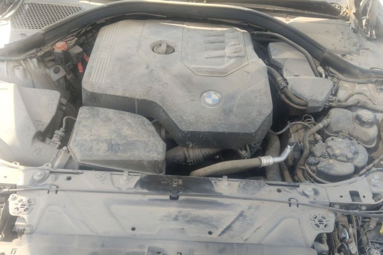 BMW 3 Series 2021 car image #22