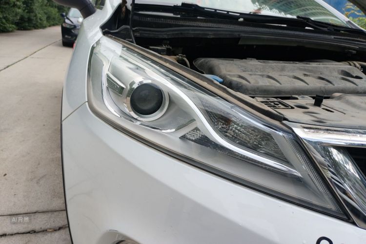 GEELY Emgrand GS 2016 car image #8