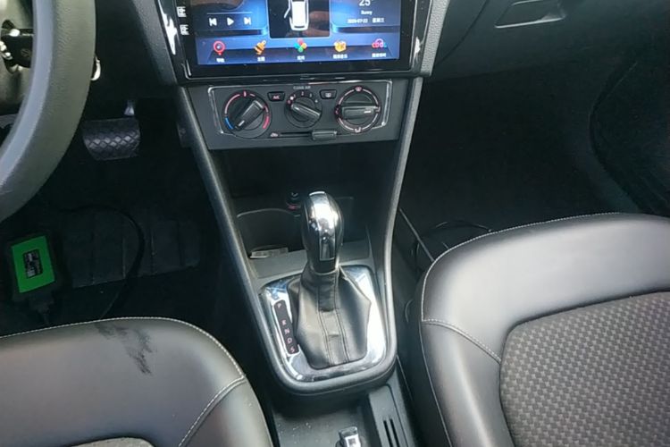 Volkswagen Santana 2016 #14 Volkswagen Santana 2016 car image #14