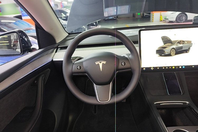 Tesla Model Y 2024 #11 Tesla Model Y 2024 immagine di auto #11