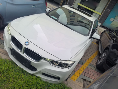 BMW 3 Series 2019 BMW 3 Series 2019 car image